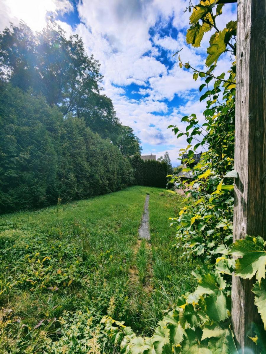 Leopold's Mit Garten Und Vesteblick Mitten In *